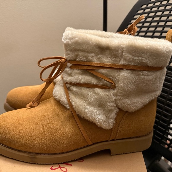 Style & Co Shoes - Women's Tan and Cream Fur Boots, Size 10
